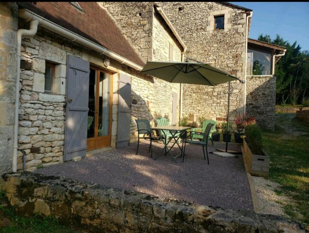 Gite Sauveterre-la-Lémance Exterior foto